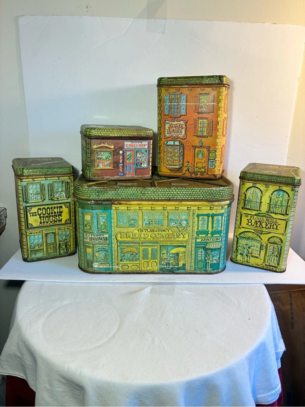 Vintage 5-Piece Kitchen Tin Set – Bread, Coffee, Sugar, Flour & Cookies